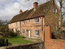 Understanding Stamp Duty in 2024: Essential Guidance for Mortgage Planning photograph of a house